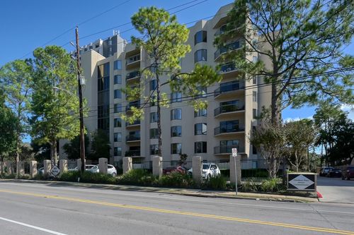 unit-310-661 Bering Dr, Houston, TX, 77057-2137 | Card Image