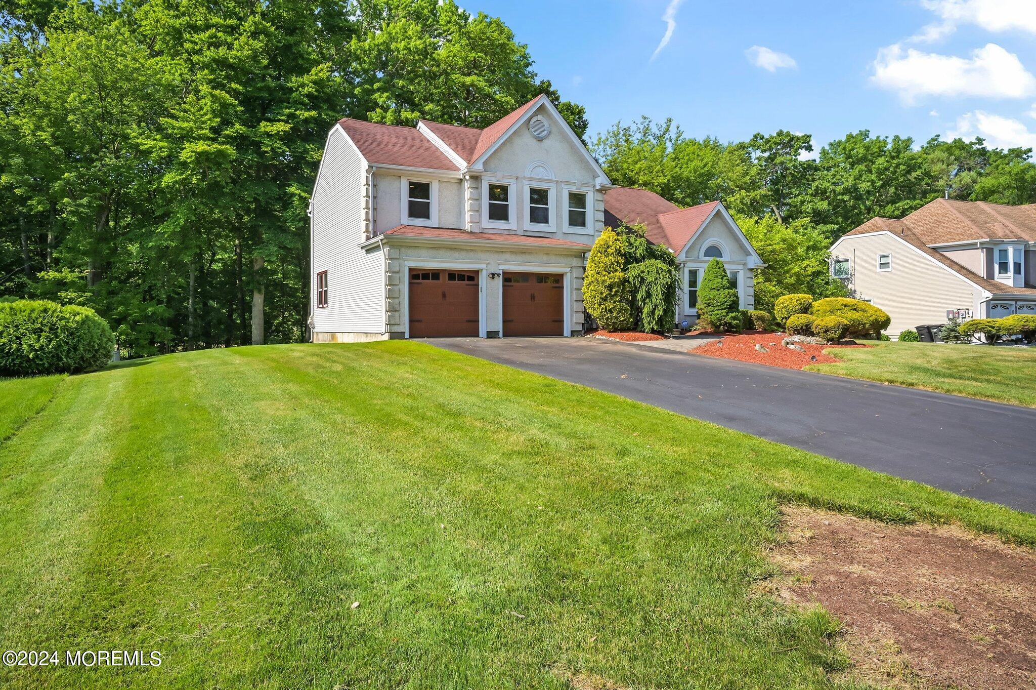 Adams Ct, Manalapan, NJ 07726
