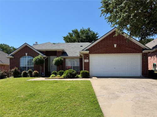 1817 Arrow Wood Dr, Flower Mound, TX, 75028-8322 | Card Image