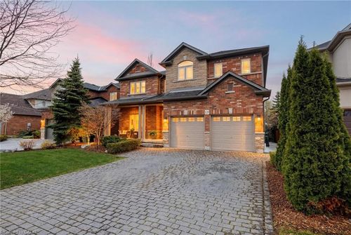 129 Magnificent Way, Binbrook, ON, L0R1C0 | Card Image
