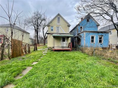 521 19th Street, House other with 4 bedrooms, 2 bathrooms and null parking in Niagara Falls NY | Image 2