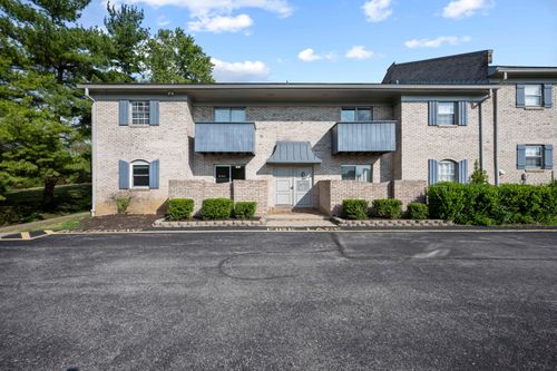 b-1092 Armstrong Mill Rd, Lexington, KY, 40517 | Card Image