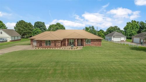 206 Fredonia St, Springdale, AR, 72762-8073 | Card Image