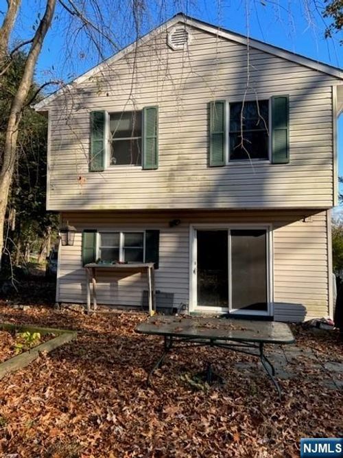 15 Deer Path, West Milford, NJ, 07480-4005 | Card Image