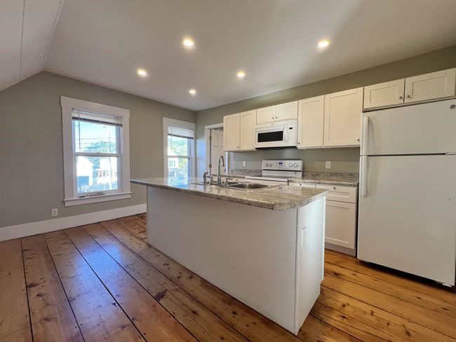 26 Parkhurst St, Home with 0 bedrooms, 4 bathrooms and null parking in Lebanon NH | Image 11