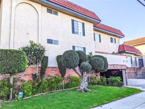 apt-40-13535 Yukon Ave, Hawthorne, CA, 90250-7671 | Card Image