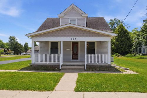618 E State St, Georgetown, OH, 45121-1422 | Card Image
