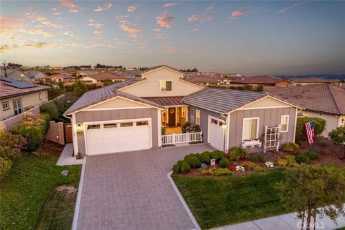 1045 Grace Ln, Nipomo, CA, 93444 | Card Image