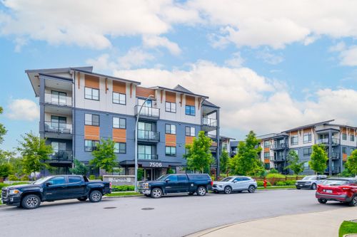 424-7506 199a St, Langley, BC, V2Y3K9 | Card Image