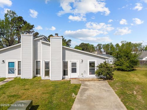 208 Yaupon Dr, Jacksonville, NC, 28546-8544 | Card Image