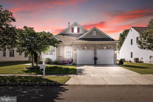4 Challander Way, BORDENTOWN, NJ, 08505-4282 | Card Image