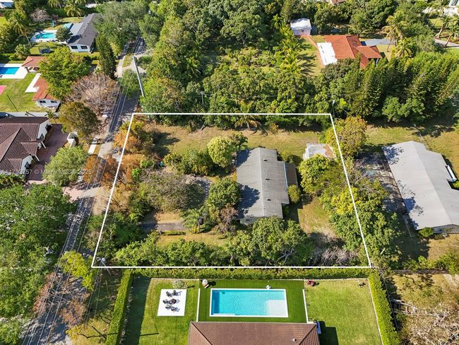 13101 Sw 82 Nd Ave, House other with 4 bedrooms, 2 bathrooms and null parking in Pinecrest FL | Image 34