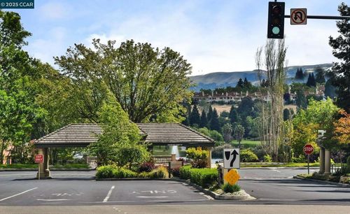 30 Eagle Lake Pl, San Ramon, CA, 94582-4895 | Card Image