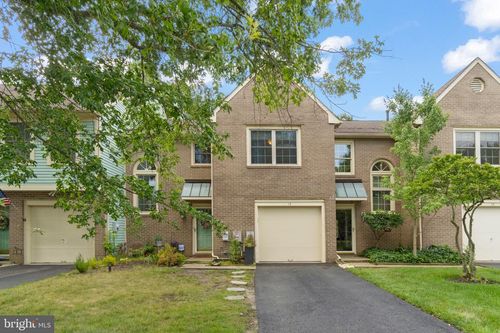 12 Dorset Dr, MEDFORD, NJ, 08055-3718 | Card Image