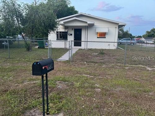 5536 5th St, ZEPHYRHILLS, FL, 33542-3404 | Card Image
