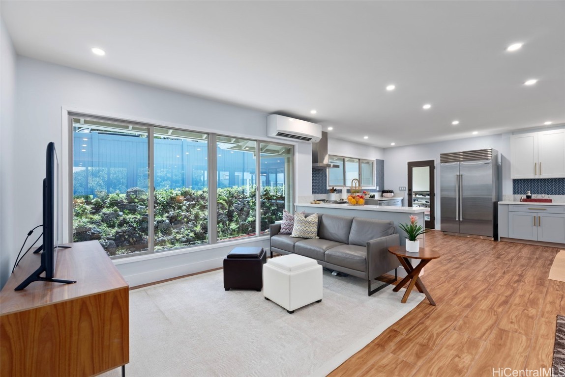 Lilo Pl, Honolulu, HI 96822 #1