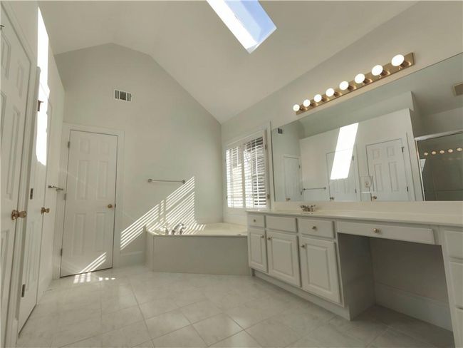 11365 Donnington Dr, House other with 5 bedrooms, 4 bathrooms and null parking in Duluth GA | Image 30
