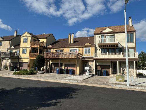 25 Beacon Ln, Brigantine, NJ, 08203-1407 | Card Image