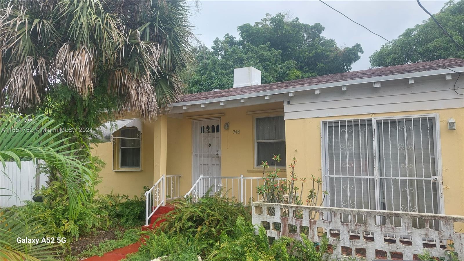 127th St, North Miami, FL 33161