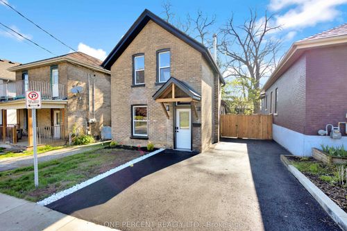 187 Drummond St, Brantford, ON, N3S6A8 | Card Image