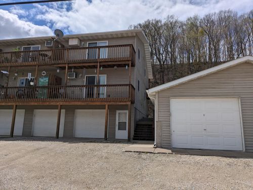 apt-f-100 N 2nd St, Lansing, IA, 52151-7760 | Card Image