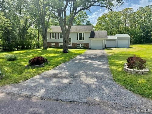 10777 Kilpatrick Cir, Rolla, MO, 65401-7745 | Card Image