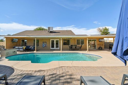 8819 E Altadena Ave, Scottsdale, AZ, 85260-6807 | Card Image
