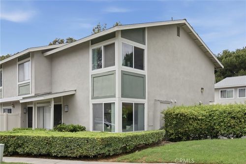 2515 S Laurelwood, Santa Ana, CA, 92704-5435 | Card Image
