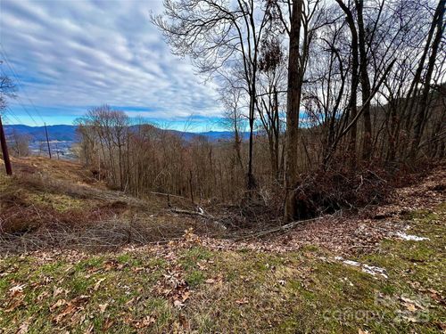 4 and 4b Salisbury Cove, Waynesville, NC, 28785 | Card Image