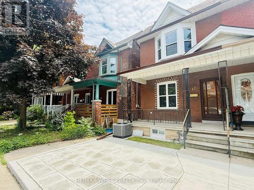 17 Page St, Toronto, ON, M6G1J3 | Card Image