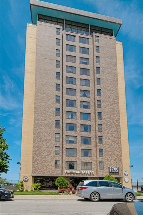 7g-700 E 8th St, Kansas City, MO, 64106-1652 | Card Image