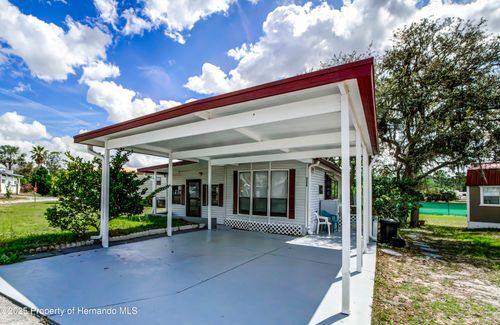 9298 Grizzly Bear Ln, WEEKI WACHEE, FL, 34613-3959 | Card Image