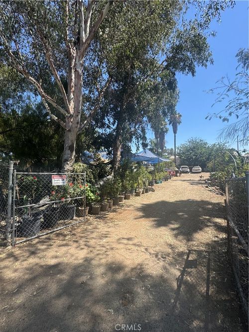 21889 Mary St, Perris, CA, 92570 | Card Image
