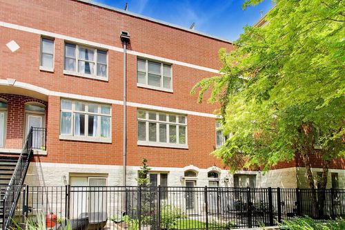 320 E 17th St, CHICAGO, IL, 60616-1157 | Card Image