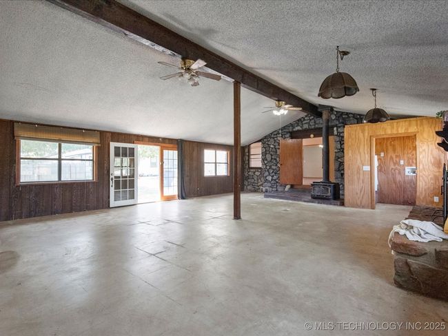 100 S Home St, House other with 3 bedrooms, 2 bathrooms and null parking in Ochelata OK | Image 10