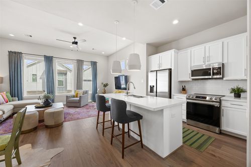 2323 Warhol Way, Houston, TX, 77091-1937 | Card Image