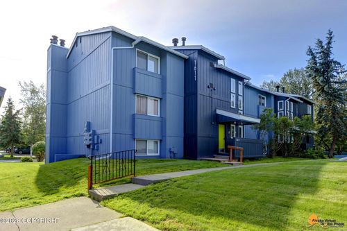 202-1611 Eastridge Drive, Anchorage, AK, 99501 | Card Image