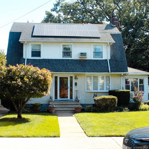 13927 225th Street, New York, NY, 11413 | Card Image