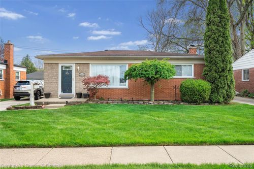 25015 Chernick St, Taylor, MI, 48180-2005 | Card Image