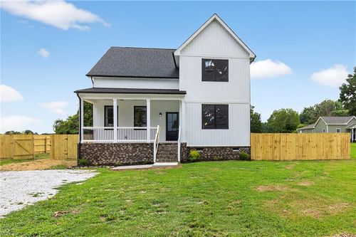17060 White Marsh Rd, Surry, VA, 23883-2239 | Card Image