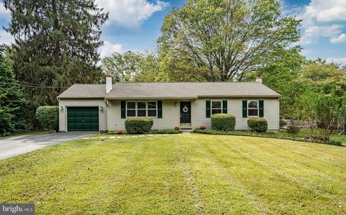1322 Ashbridge Rd, West Chester, PA, 19380-3956 | Card Image