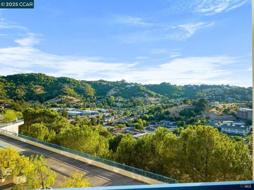 apt-326-100 Thorndale Dr, San Rafael, CA, 94903-4572 | Card Image