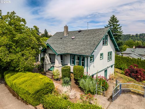 1530 S Troutdale Rd, Troutdale, OR, 97060 | Card Image