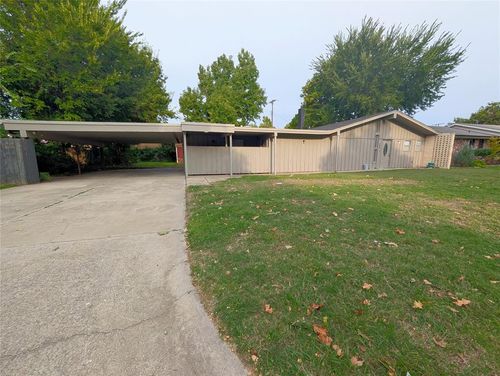 4407 N Central Rd, Bethany, OK, 73008-2623 | Card Image