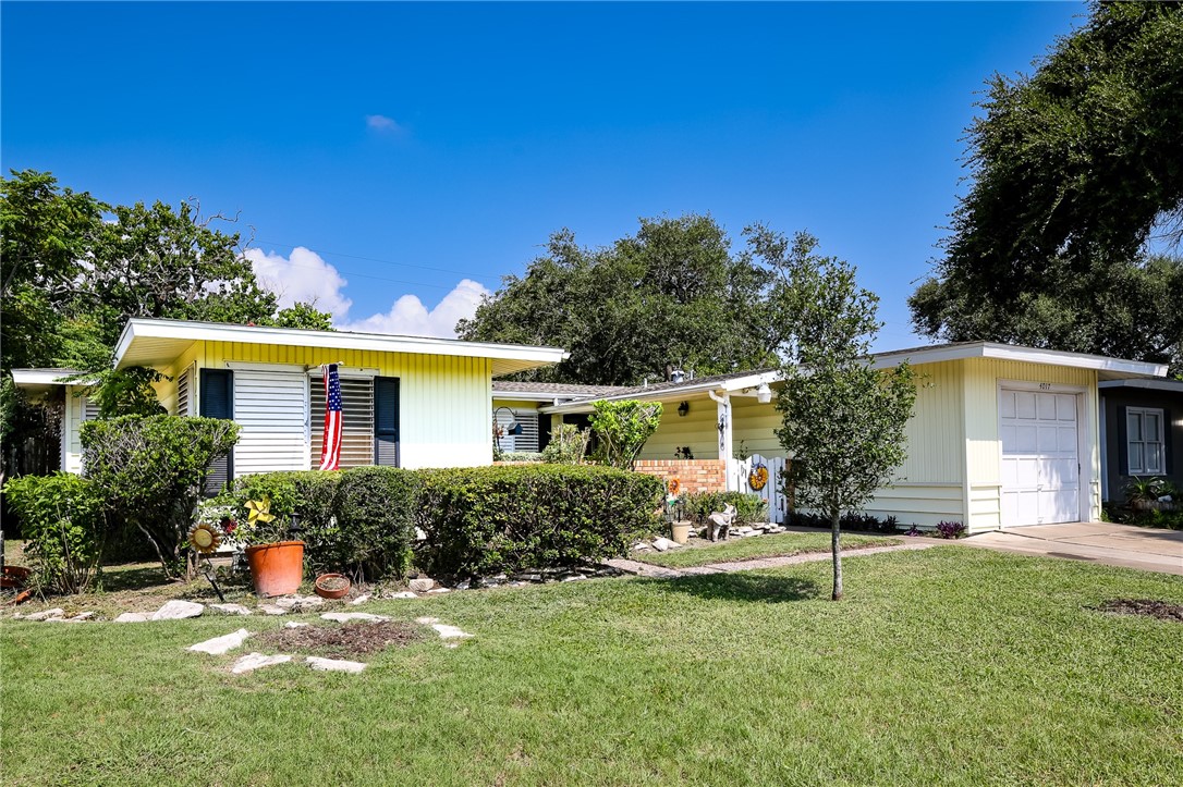 Lowman St, Corpus Christi, TX 78411