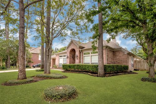 709 Hidden Woods Ln, Friendswood, TX, 77546-6099 | Card Image