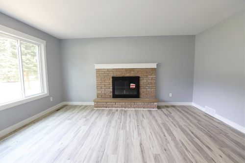 7192 Partridge Dr, Flushing, MI, 48433-8853 | Card Image