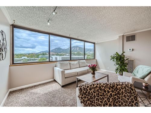 402-1850 Folsom St, Boulder, CO, 80302-5709 | Card Image