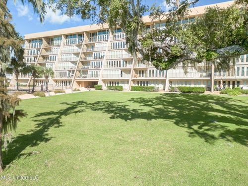 apt-205-520 Beach Blvd, Biloxi, MS, 39530-4467 | Card Image