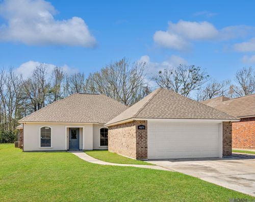 9271 Breeden Dr, Baton Rouge, LA, 70811-2704 | Card Image